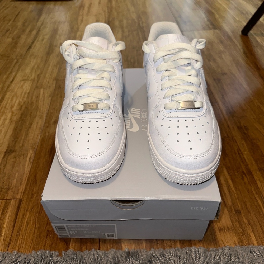 Nike Air Force 1